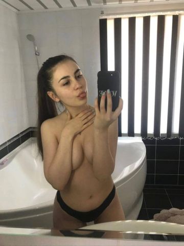 Амина
